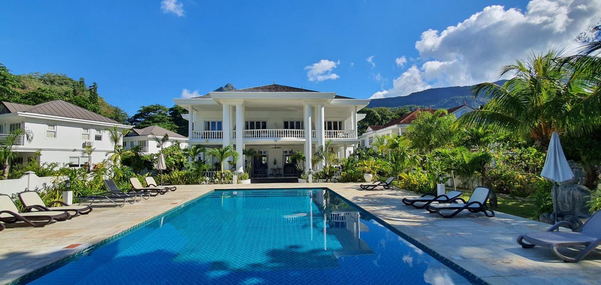 Villa Blanc - Chateau Elysium Beau Vallon  Buitenkant foto
